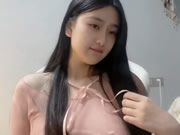 超美又清純很愛笑的美少女下海直播